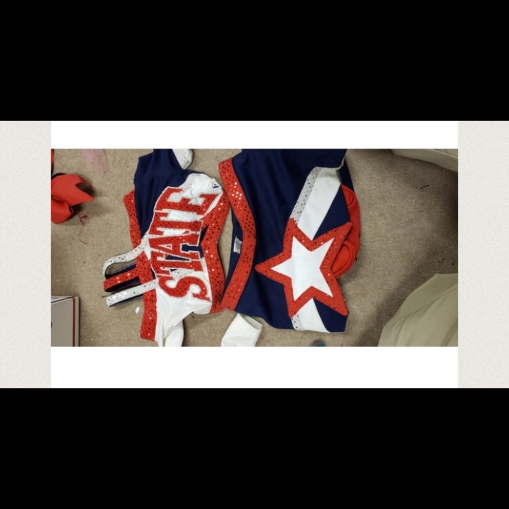Tri state cheerleading uniform:)